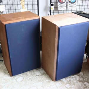 【中古】ハンドメイドオーディオスピーカー 桜の木使用 (幅50 奥行き40 高さ90 cm)