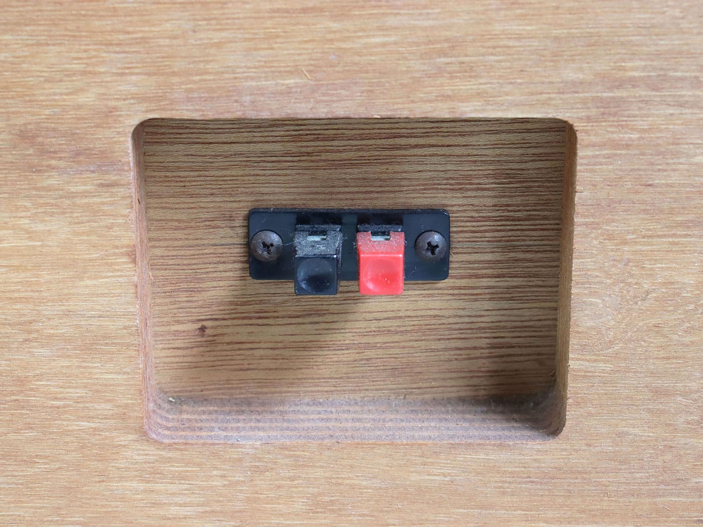 【中古】ハンドメイドオーディオスピーカー 桜の木使用 (幅50 奥行き40 高さ90 cm) - 画像 (5)