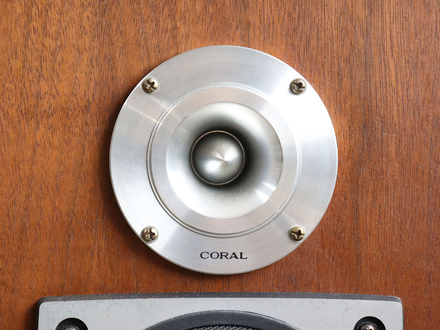 【中古】ハンドメイドオーディオスピーカー 桜の木使用 (幅50 奥行き40 高さ90 cm) - 画像 (9)