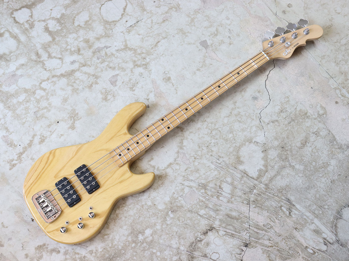 【中古】G&L L-2000 Tribute Series ナチュラル