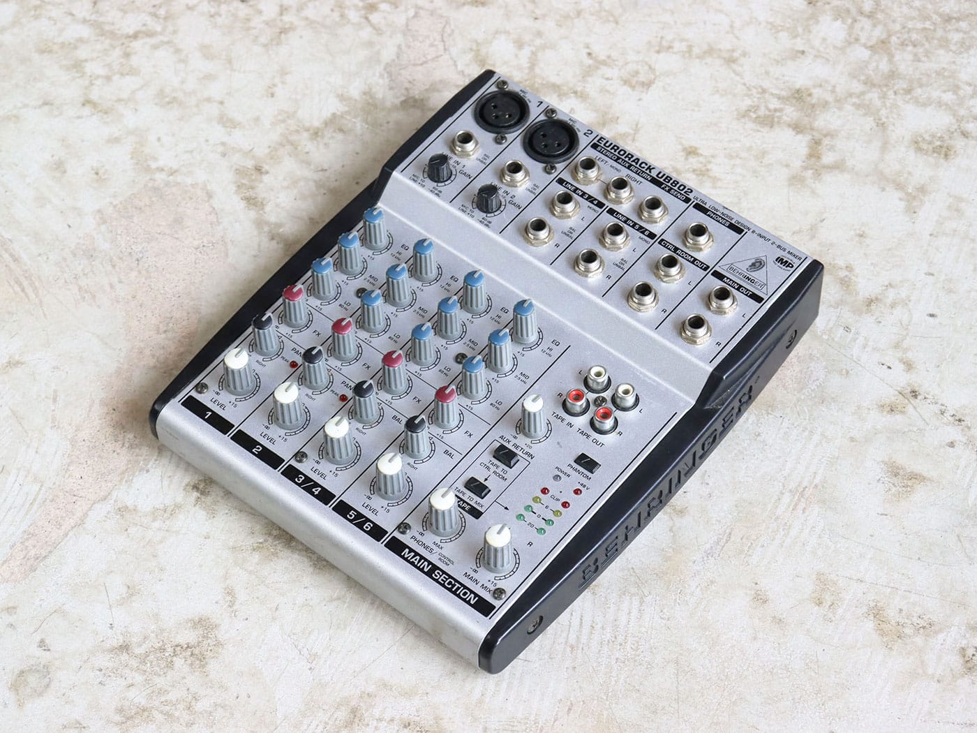 【中古・現状渡し】Behringer UB802 アナログミキサー