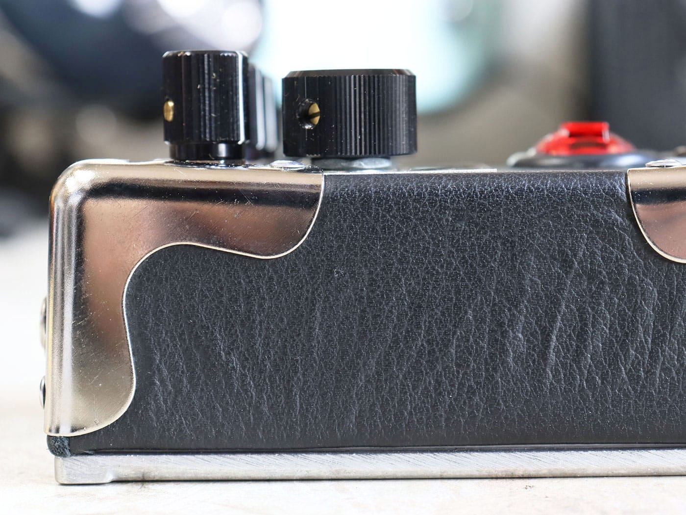 【中古・美品】BZZT ELECTRONICS SELEKTER16 ファズ - 画像 (5)