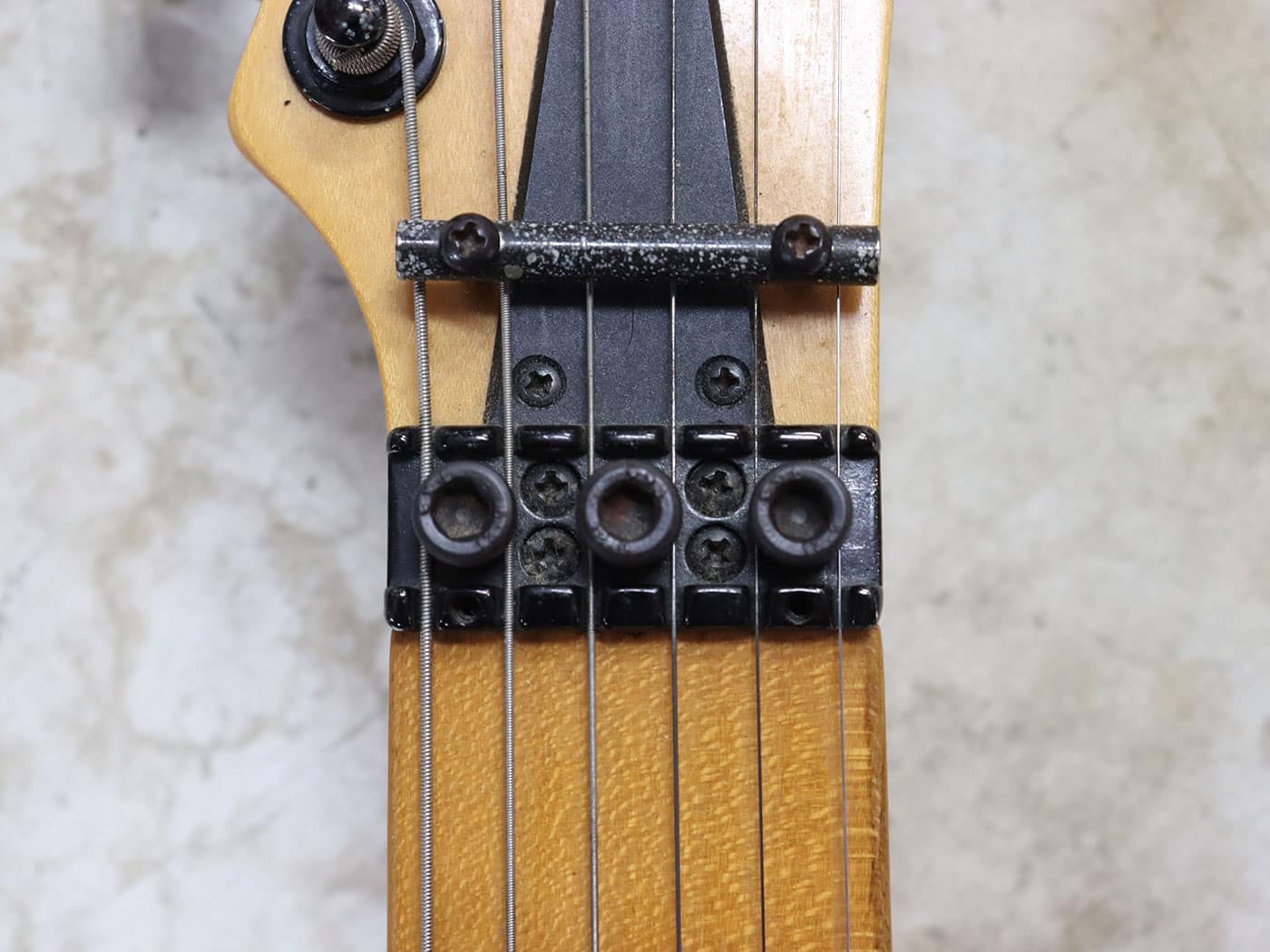 【中古・ジャンク】YAMAHA MG-M2 エレキギター - 画像 (8)