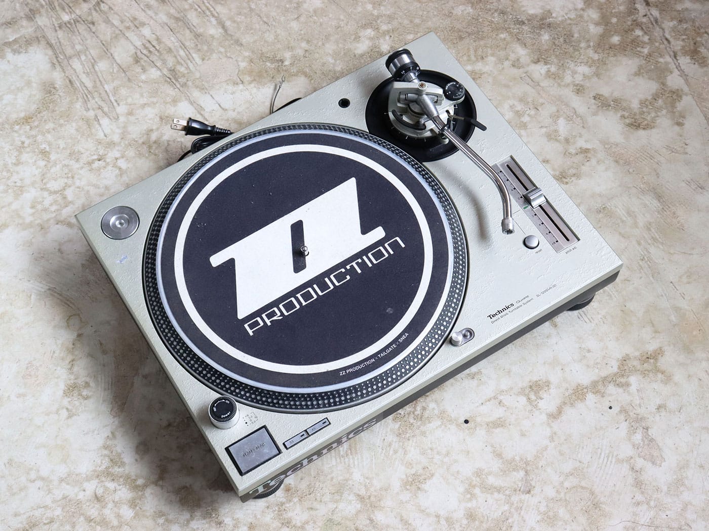 【中古】Technics SL-1200MK3D シルバー ターンテーブル - 画像 (2)