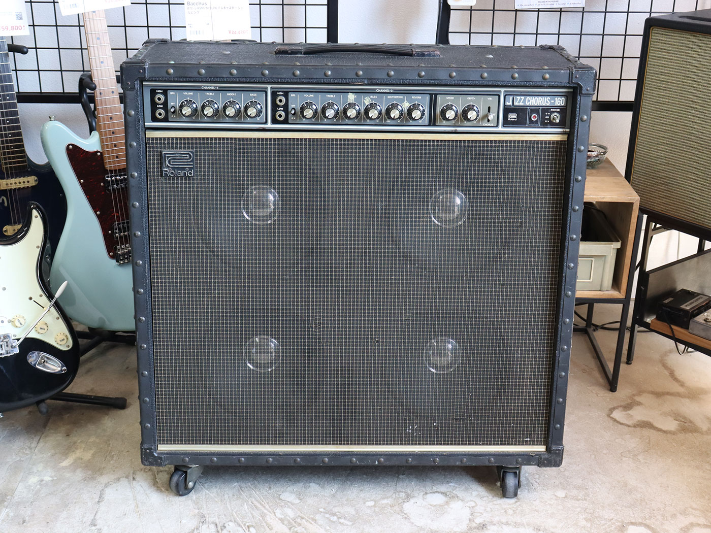 【中古・ジャンク】Roland JC-160 Jazz Chorus ギターコンボアンプ - 画像 (3)