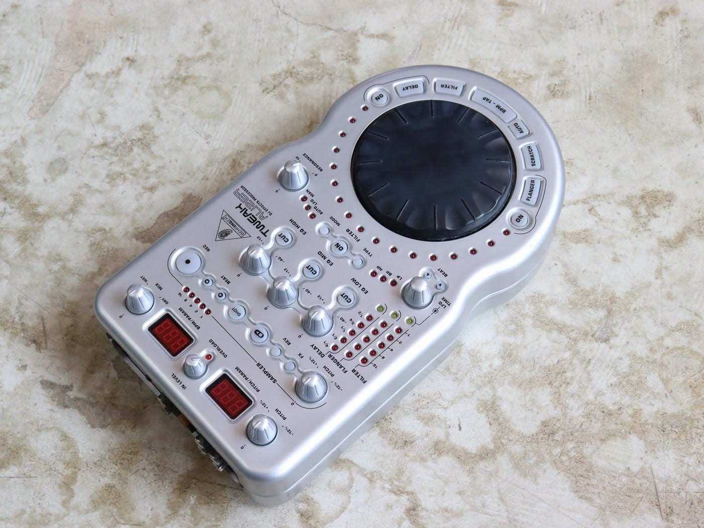 【中古】Behringer TWEAK AL12ER DFX69 DJ用エフェクター - 画像 (2)