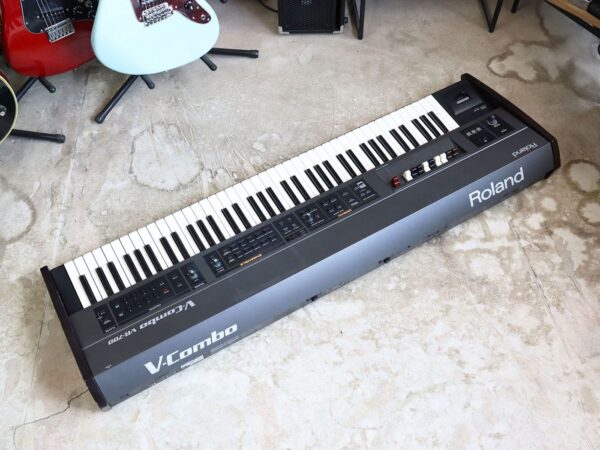 中古】Roland V Combo VR 700 ステージキーボード 2010年製 - 神奈川県