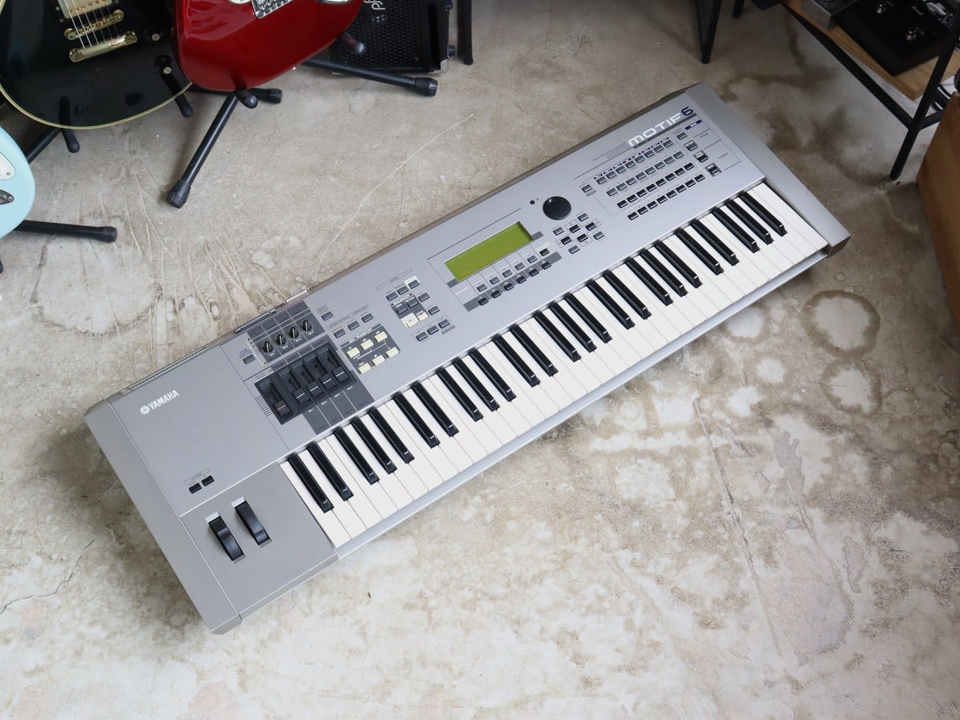 【中古・ジャンク】YAMAHA MOTIF6 シンセサイザー