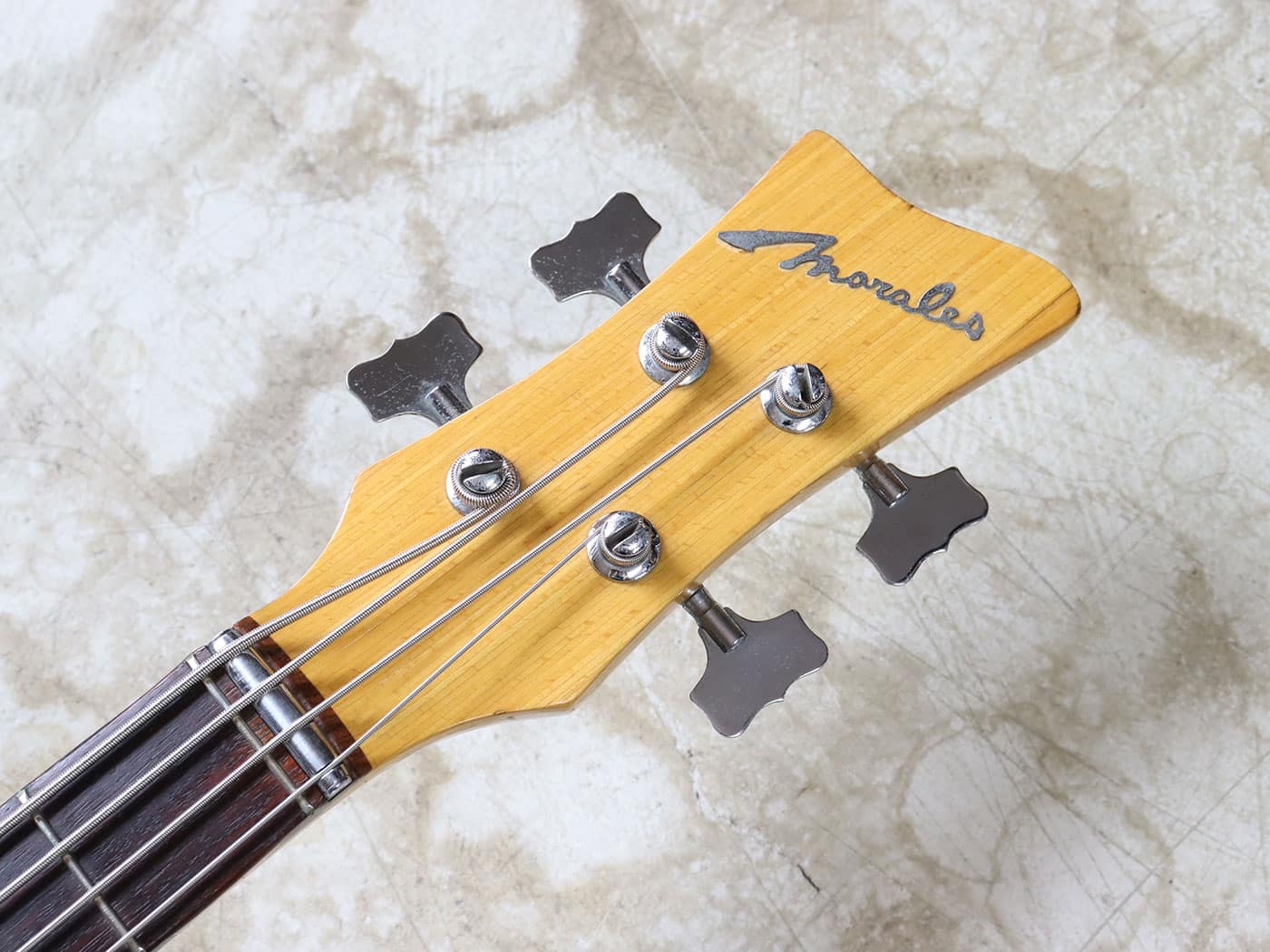 【中古】Morales エレキベース モズライトコピー - 画像 (5)