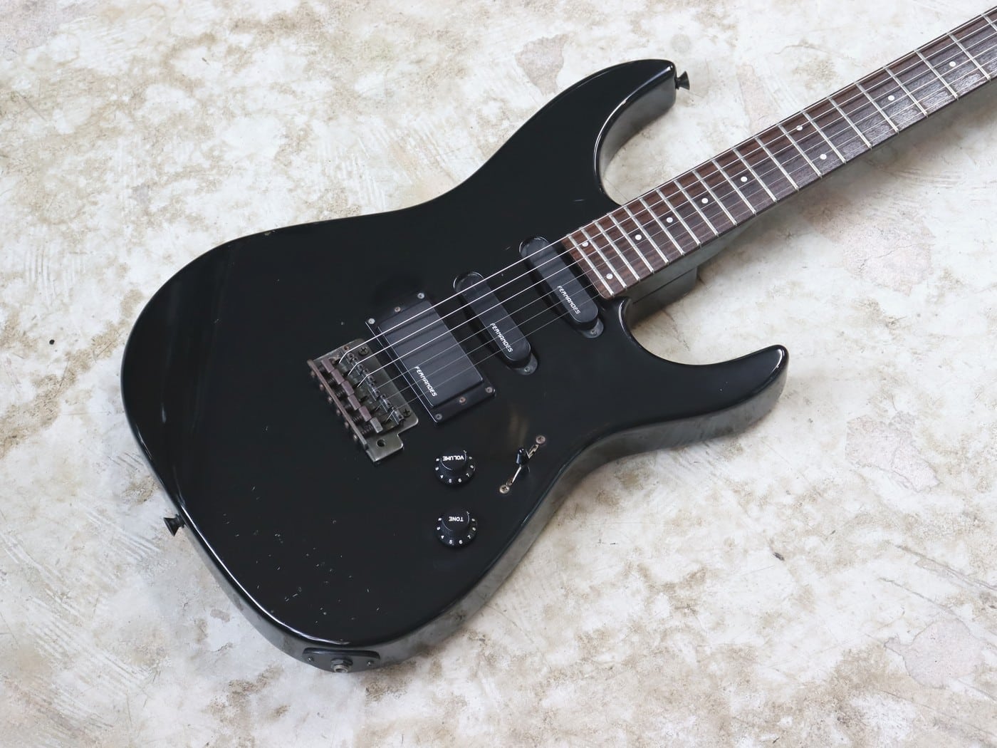 【中古・現状渡し】FERNANDES FR SSH ストラトタイプ - 画像 (2)