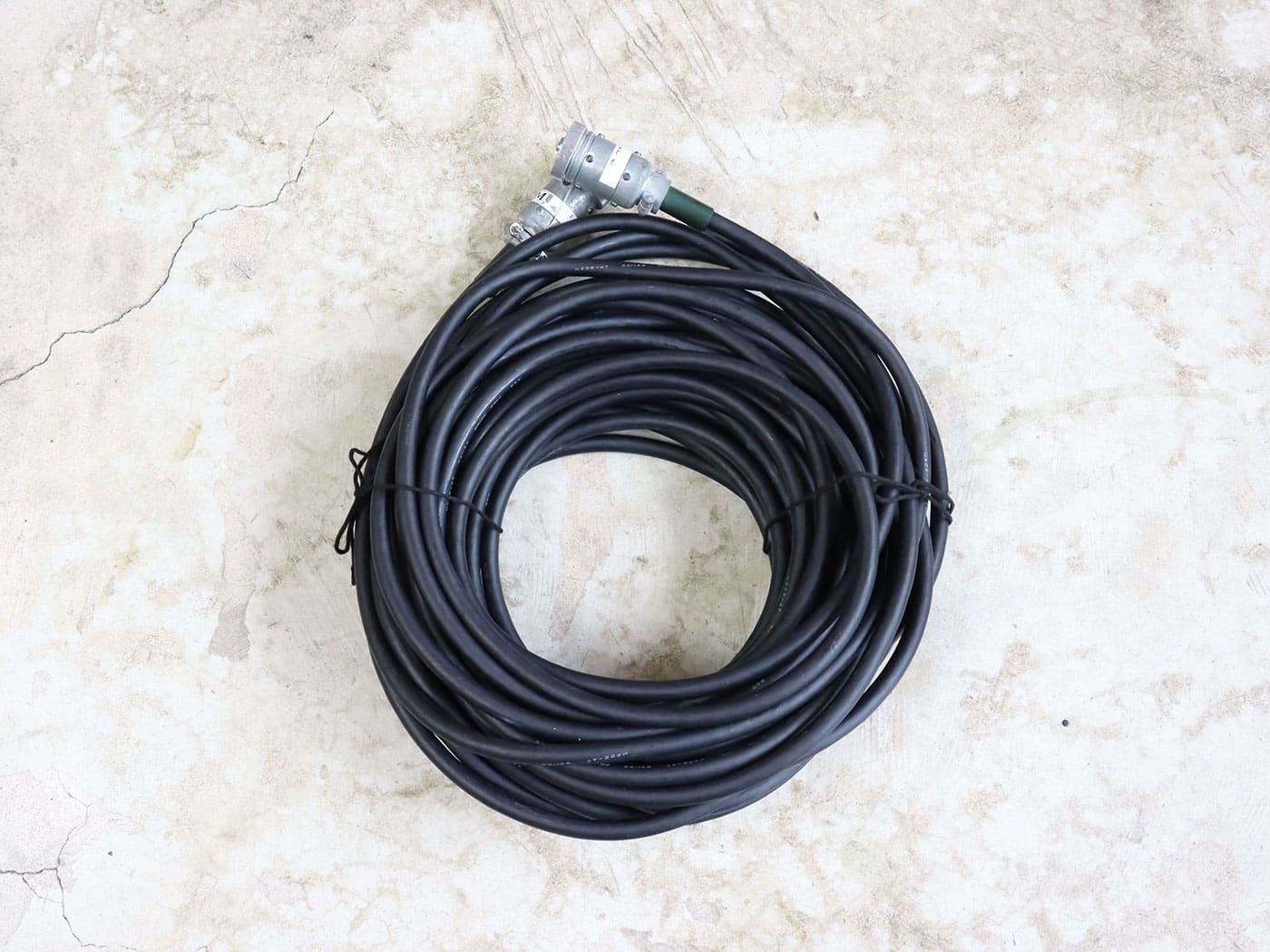 【中古・現状渡し】CANARE 12C30-M2 マルチケーブル