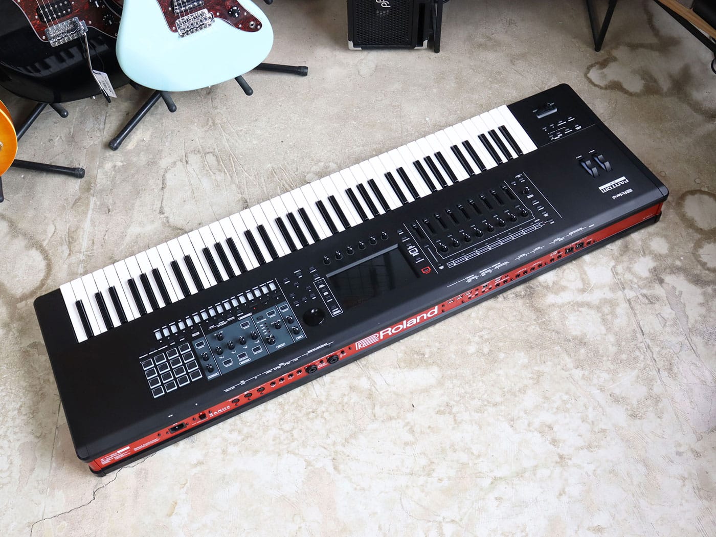 【中古・美品】Roland Fantom 7 EX シンセサイザー - 画像 (2)