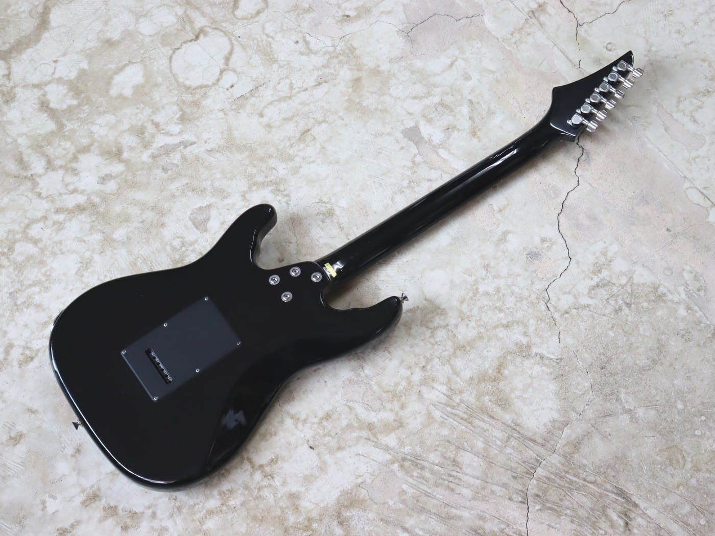 【中古】Aria Pro II HELLION series ストラトタイプ - 画像 (3)