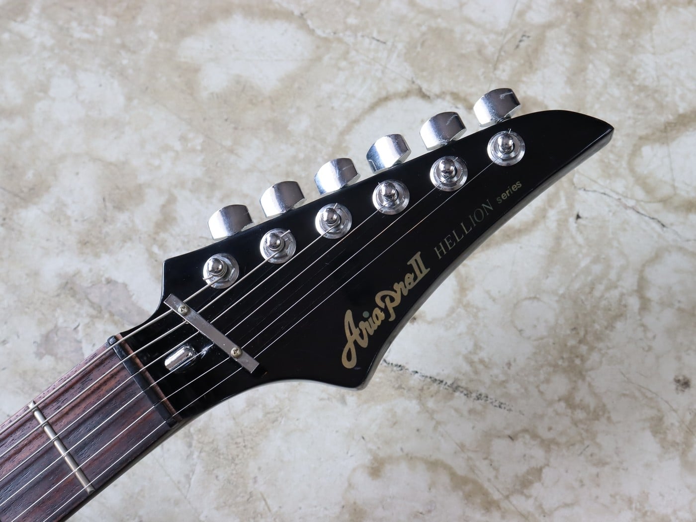 【中古】Aria Pro II HELLION series ストラトタイプ - 画像 (5)