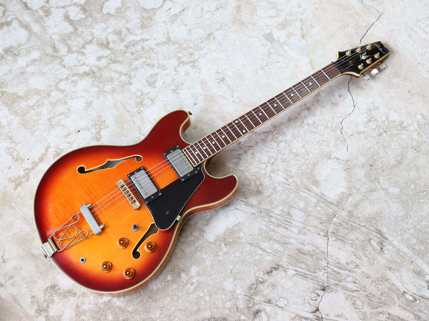 【中古】Aria Pro II TA-02 セミアコタイプ