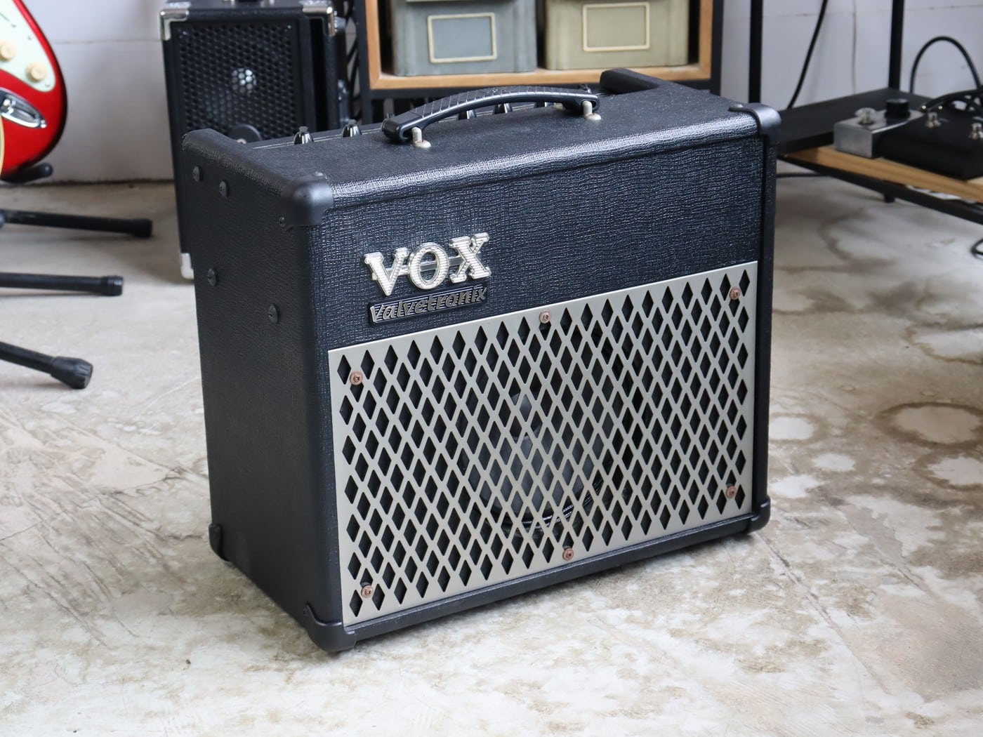 【中古・ジャンク】VOX AD15VT ギターコンボアンプ