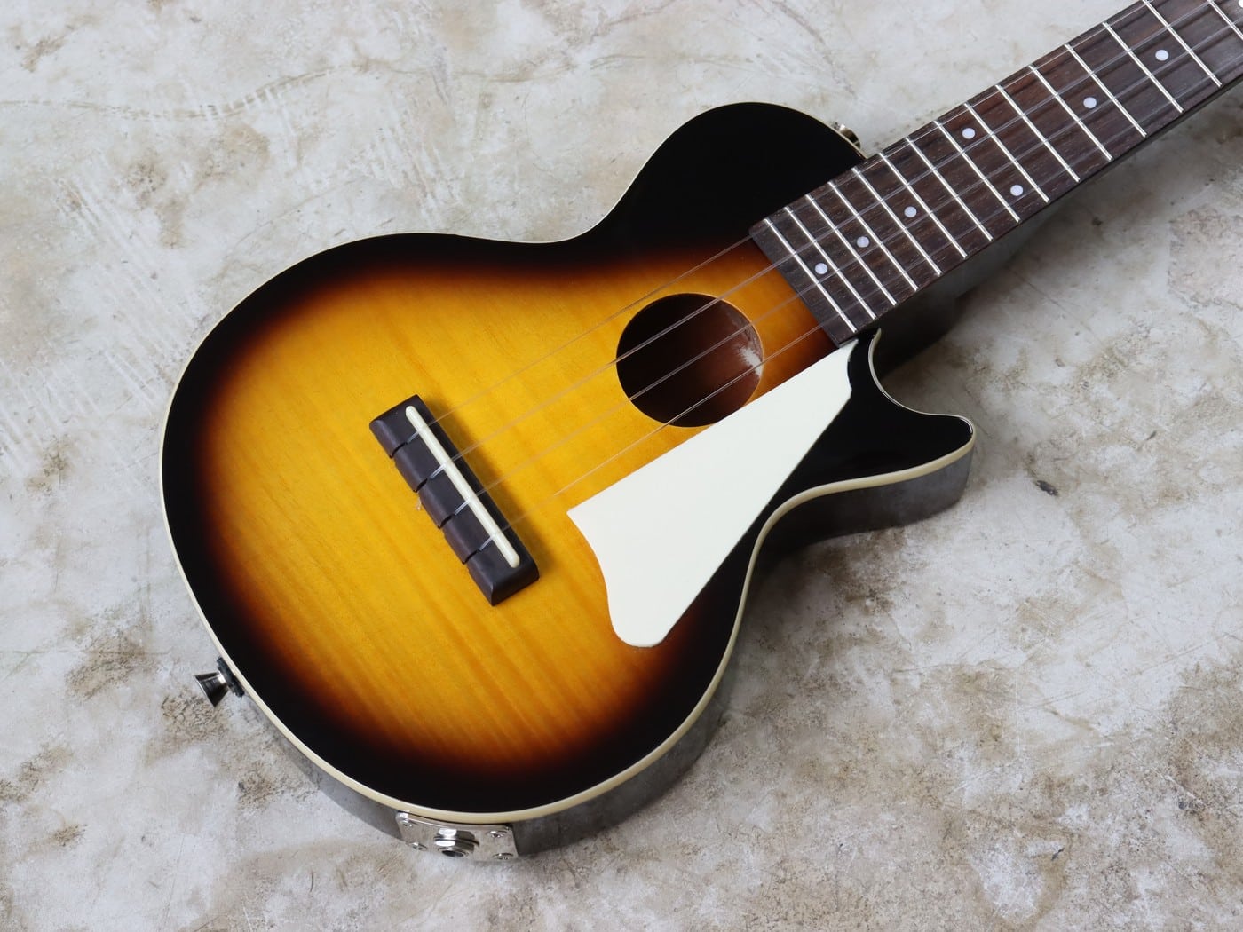 【中古】Epiphone LesPaul Ukulele コンサートウクレレ - 画像 (2)