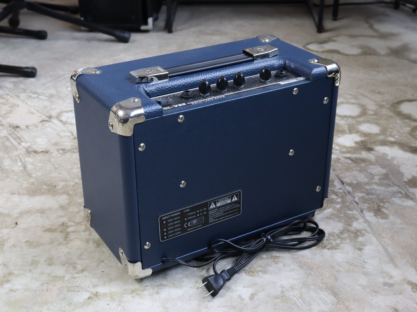 【中古】Bacchus BBA-10 Blue 10W ミニベースアンプ - 画像 (3)