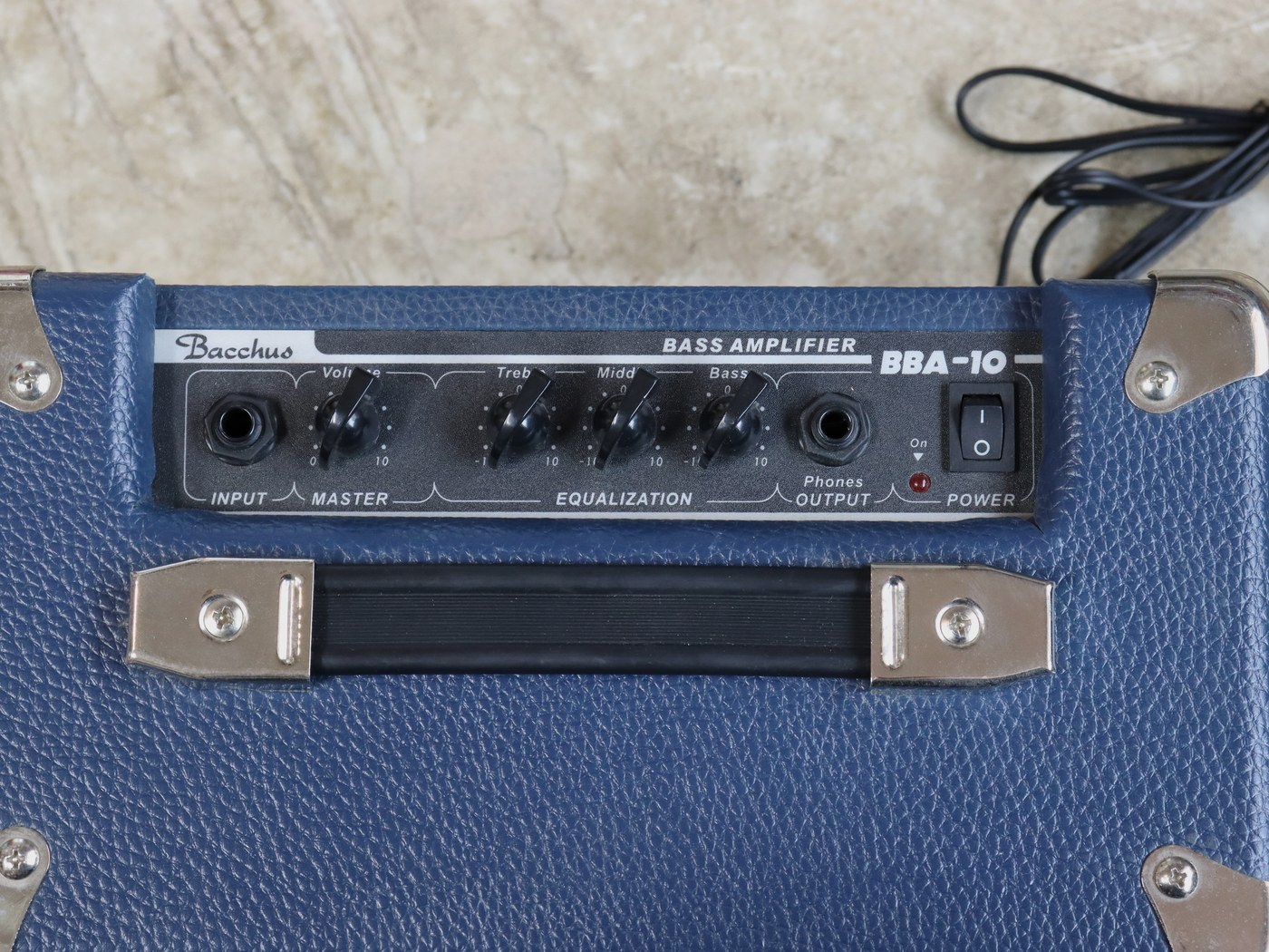 【中古】Bacchus BBA-10 Blue 10W ミニベースアンプ - 画像 (4)