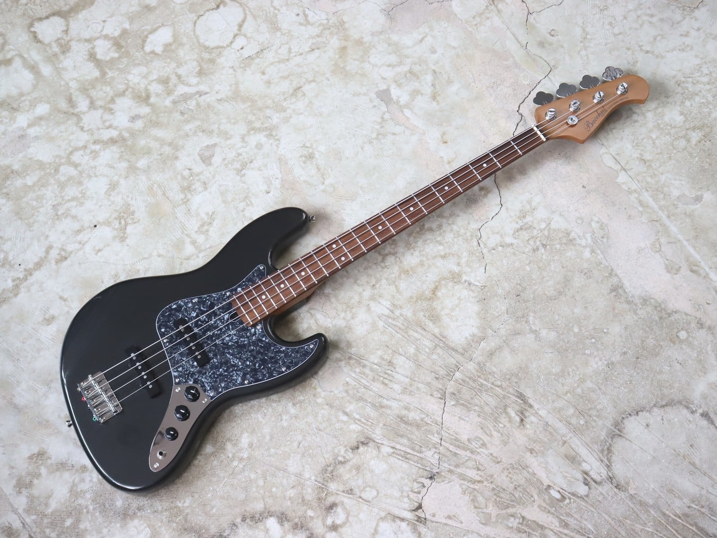 【中古】Bacchus BJB-1-RSM/R-BPPG ジャズベタイプ