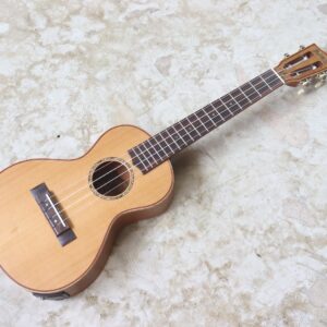 【中古・新品同様】MAHALO MM3E エレキウクレレ テナーサイズ オール単板