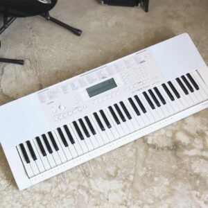 【中古】CASIO LK-211 光ナビゲーションキーボード 61標準鍵盤 - 画像 (2)