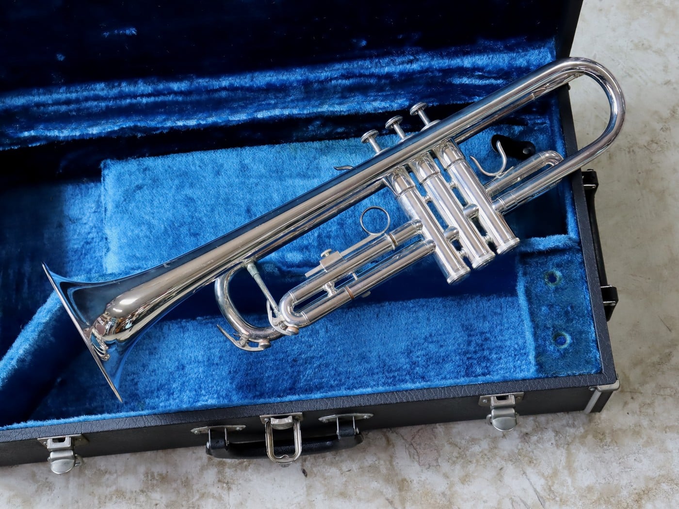 【中古・現状渡し】Stafford Wind トランペット ケース付 - 画像 (2)