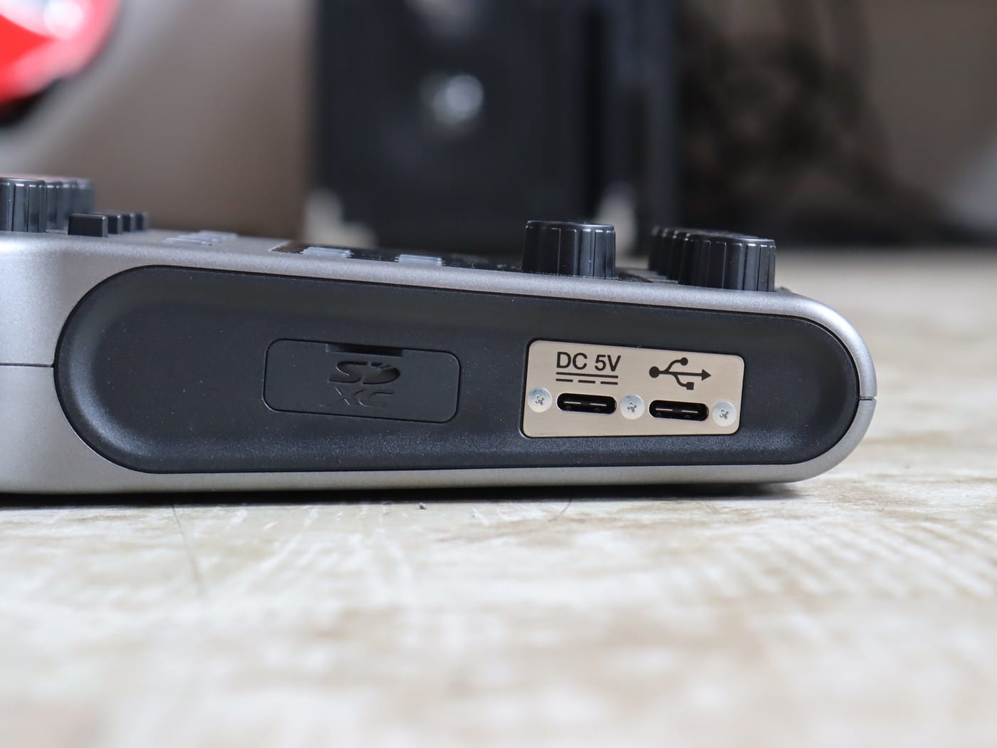 【中古】ZOOM PodTrak P4 ポッドキャストレコーダー - 画像 (5)