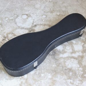 【中古】CNB ウクレレケース 内寸：(W)18cm、(D)55cm、(H)6.5cm