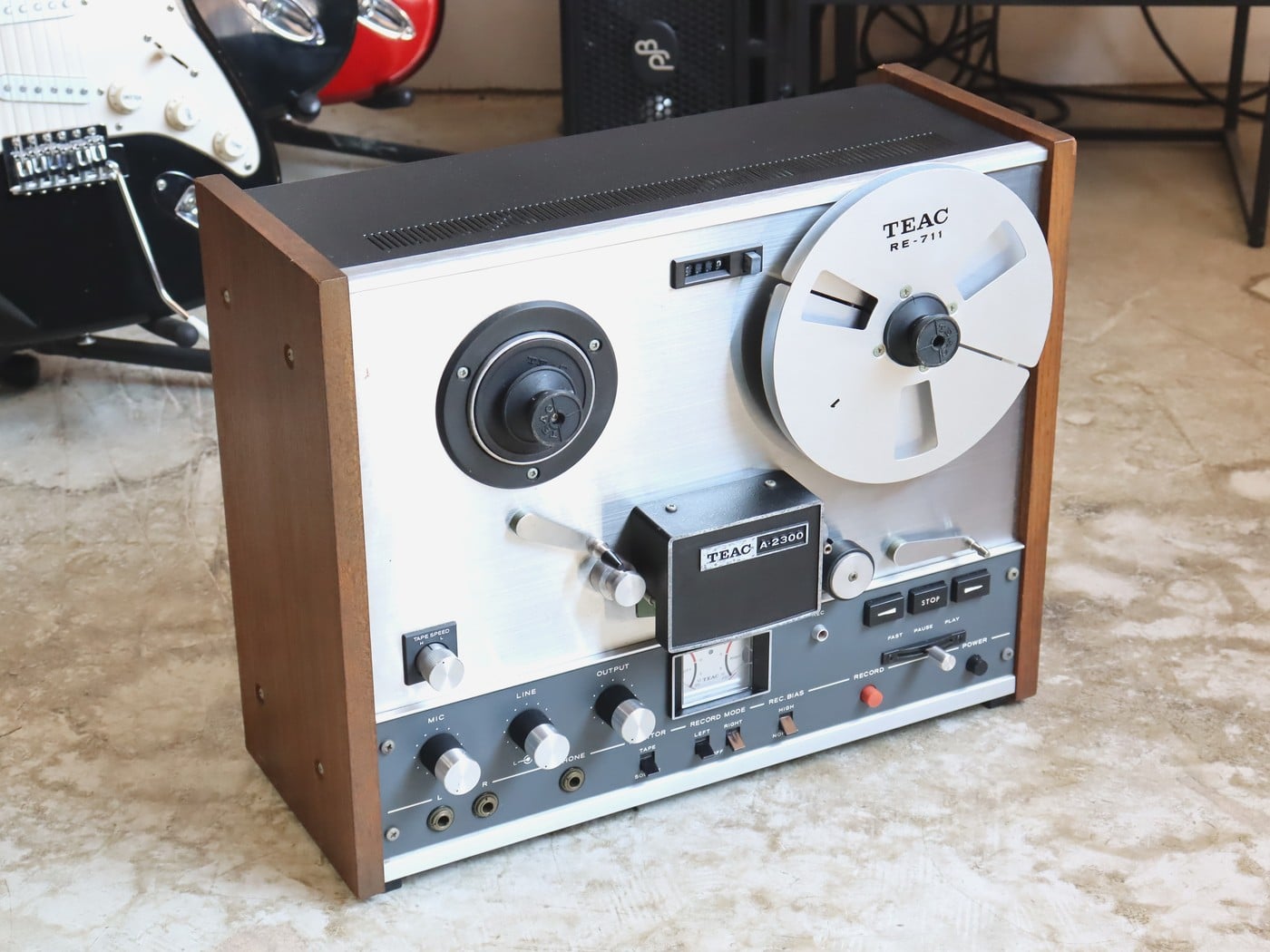 【中古・現状渡し】TEAC A-2300 オープンリール