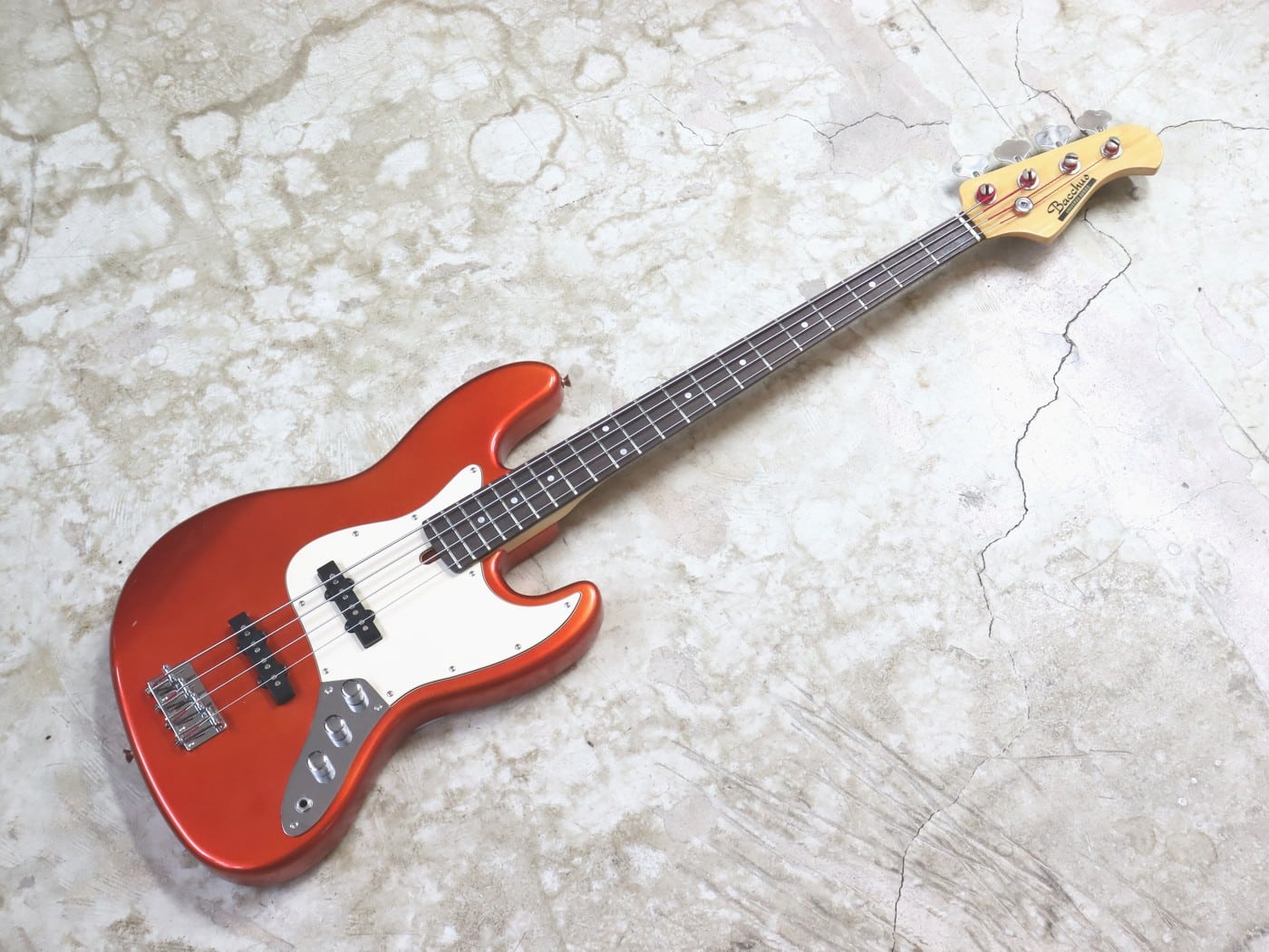 【中古】Bacchus BJB-1R ジャズベースタイプ