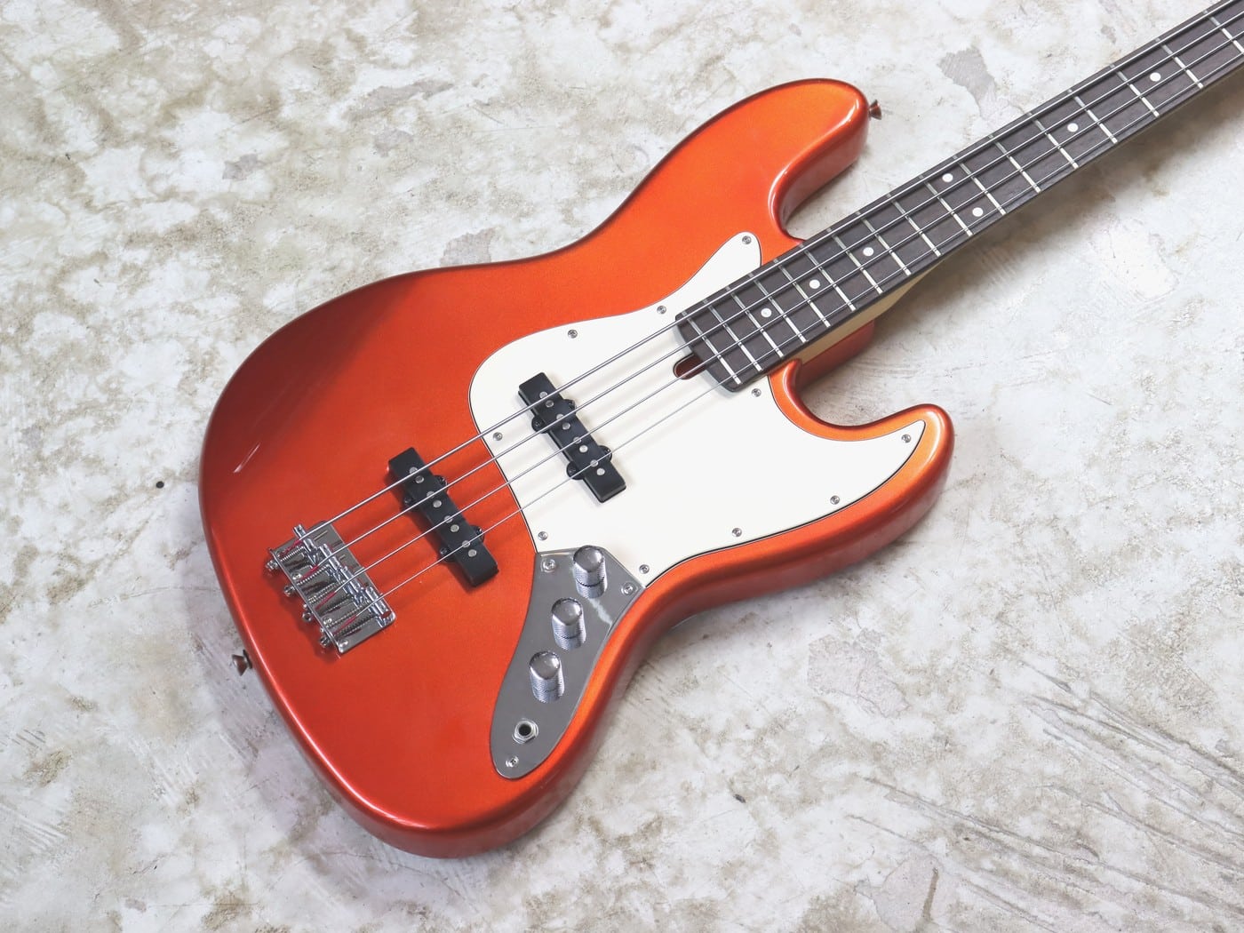 【中古】Bacchus BJB-1R ジャズベースタイプ - 画像 (2)