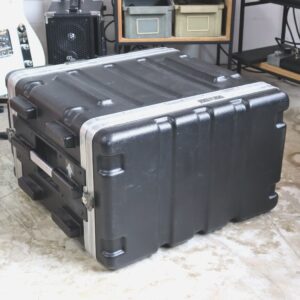 【中古】SKB 6U 樹脂製ラックケース