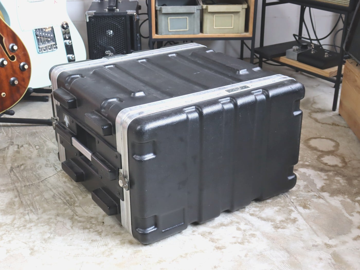 【中古】SKB 6U 樹脂製ラックケース - 画像 (2)