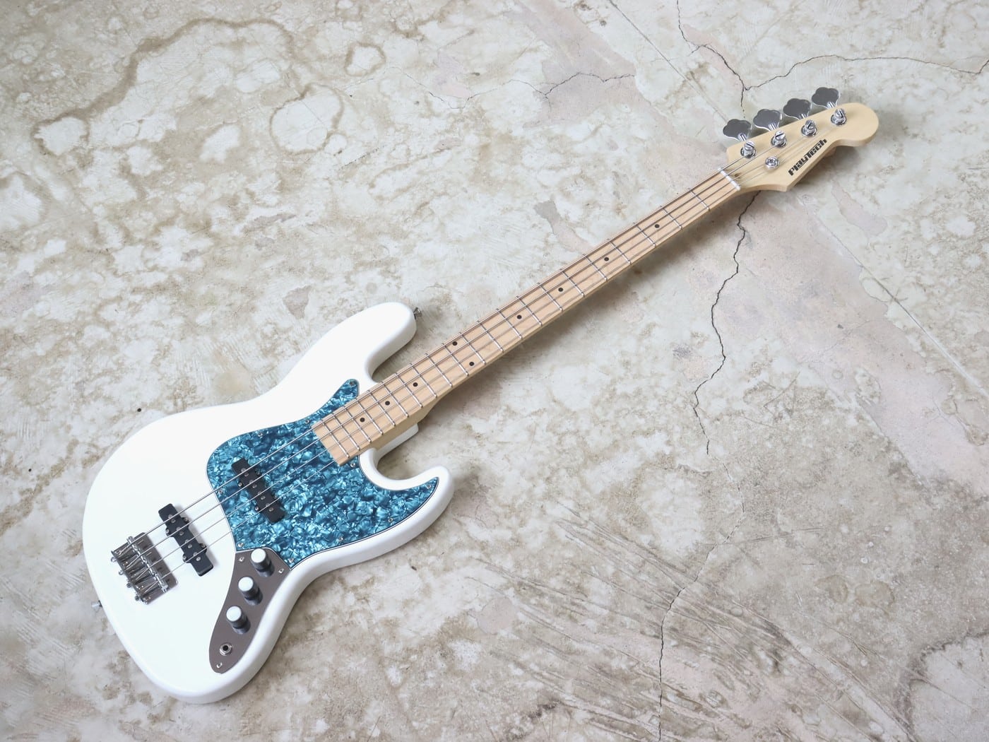 【中古】PLAYTECH JB420 White ジャズベースタイプ