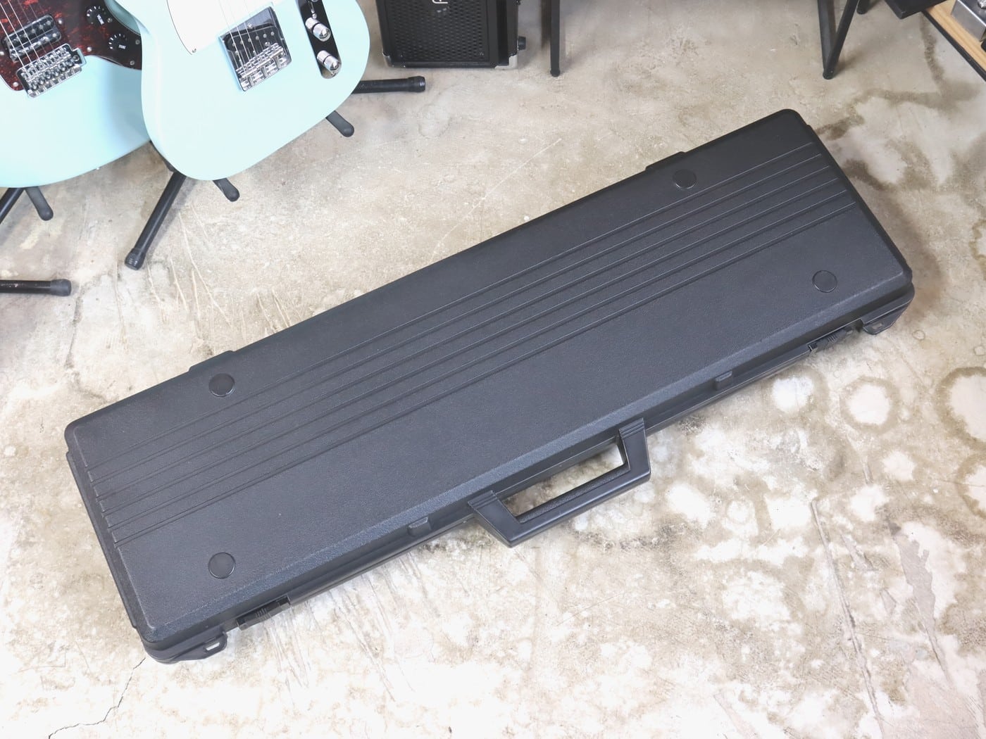 【中古】Roland キーボード用ハードケース 外寸:(W)約137cm、(D)約37cm、(H)約15cm - 画像 (2)
