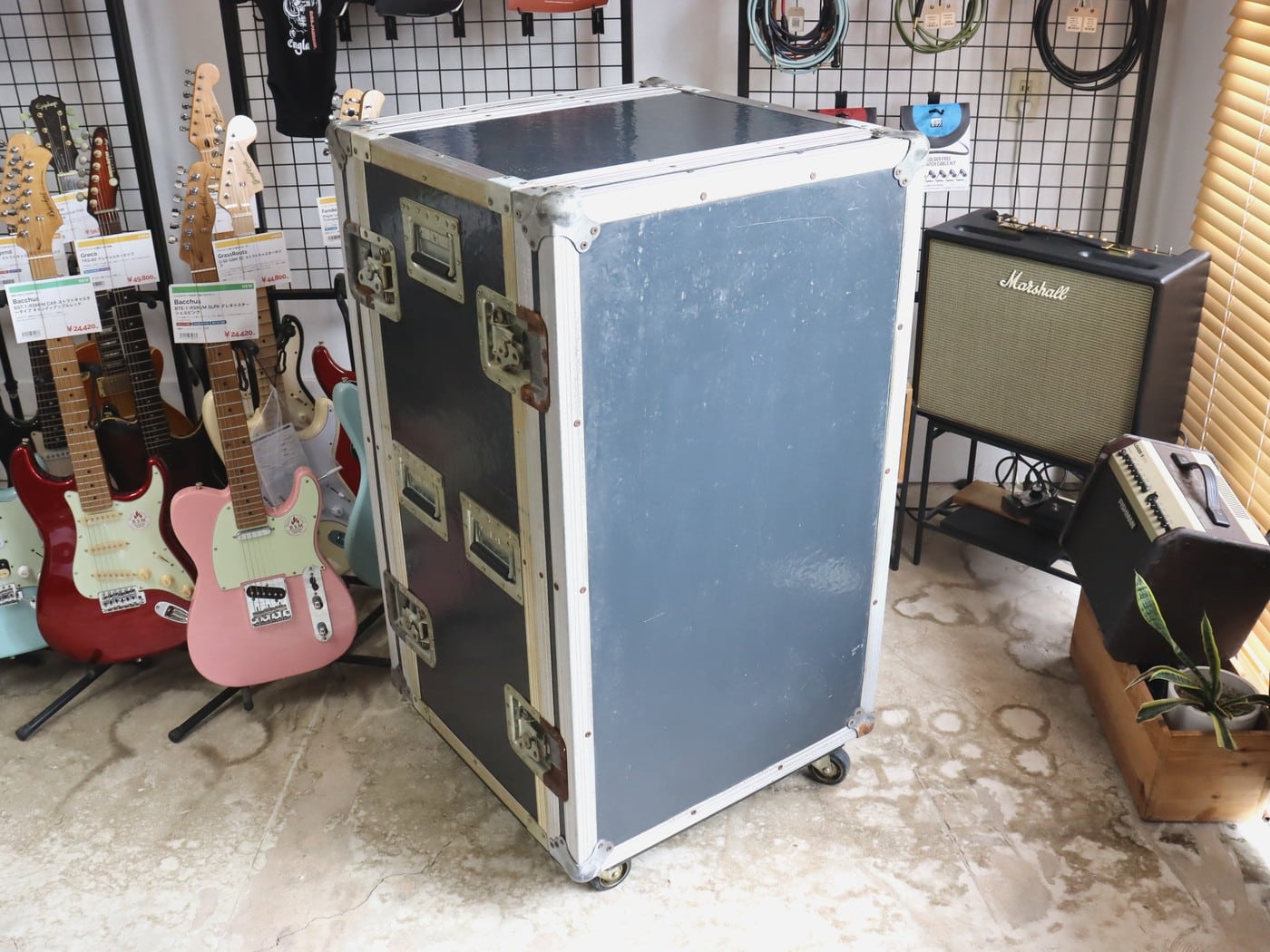 【中古・現状渡し】メーカー不明 SESSIONS・SIMMONS刻印 ショックマウントラックケース 20U #1