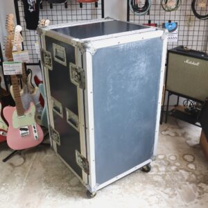 【中古・現状渡し】メーカー不明 SESSIONS・SIMMONS刻印 ショックマウントラックケース 20U #1 - 画像 (2)