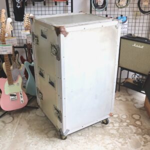 【中古・現状渡し】メーカー不明 SOUTHCO刻印 ショックマウントラックケース 20U #2 - 画像 (2)