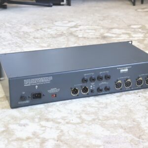 【中古】TL AUDIO C1 DUAL VALVE PRE AMPLIFIER COMPRESSER ラックマイクプリアンプ - 画像 (2)