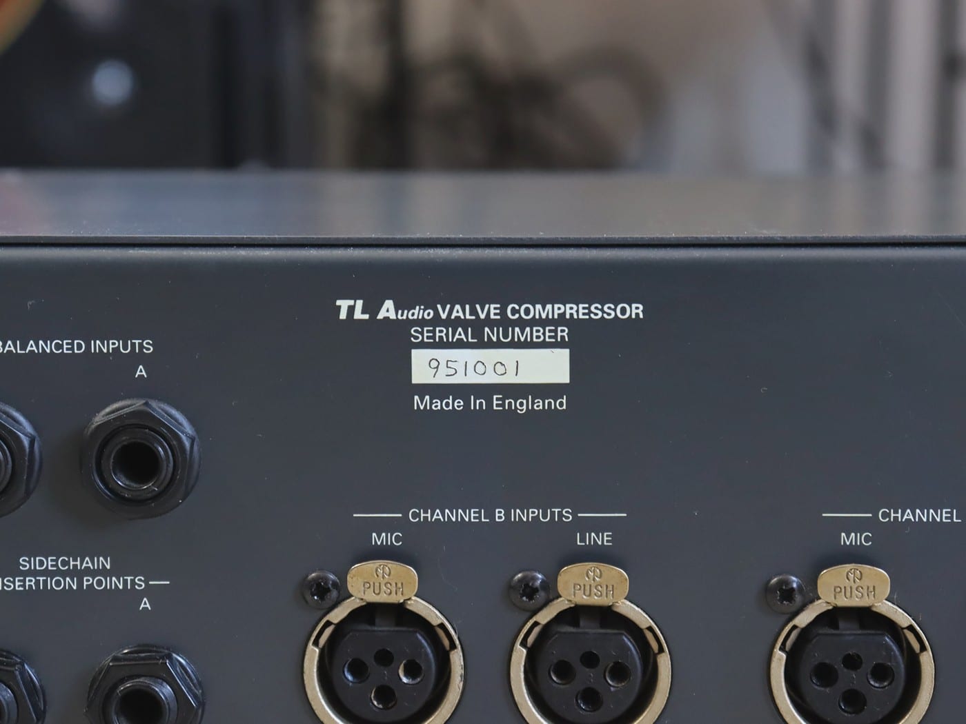 【中古】TL AUDIO C1 DUAL VALVE PRE AMPLIFIER COMPRESSER ラックマイクプリアンプ - 画像 (4)