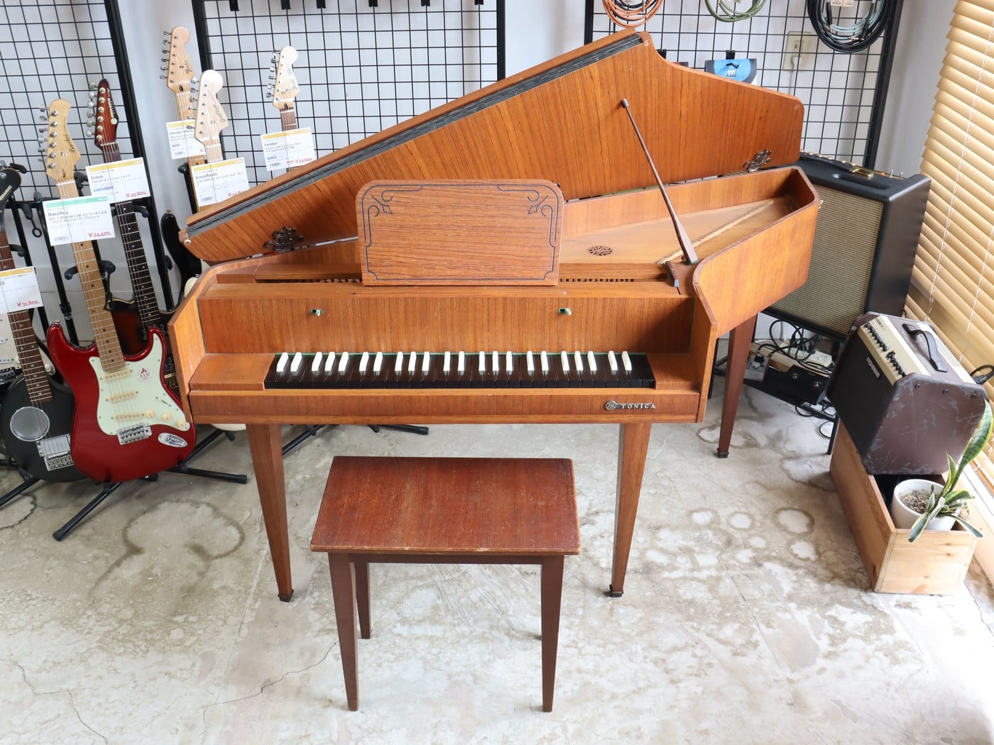 【中古・現状渡し】Tokai TONICA 54鍵 チェンバロ