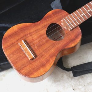 【中古】KoAloha KCM-00 2010年製 コンサートサイズ - 画像 (2)