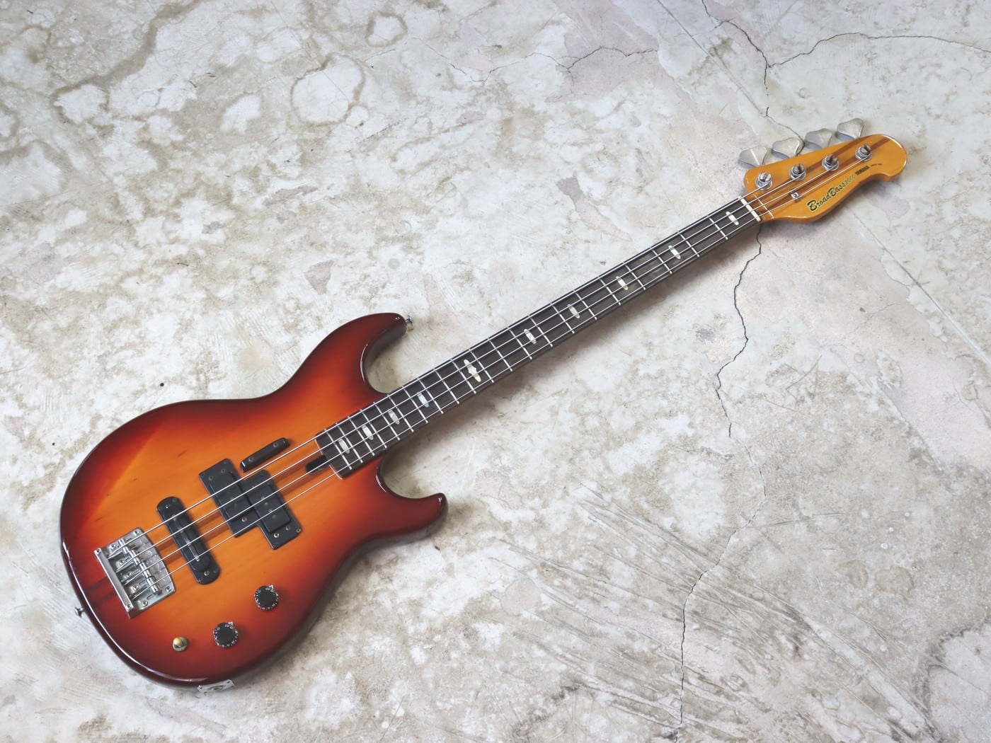 【中古】YAMAHA Broad Bass BB2000