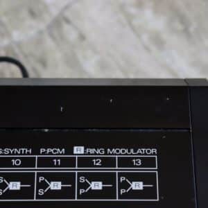 【中古】Roland D-20 シンセサイザー 61鍵 - 画像 (9)