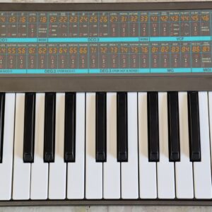 【中古・難あり】KORG POLY-800 シンセサイザー - 画像 (4)