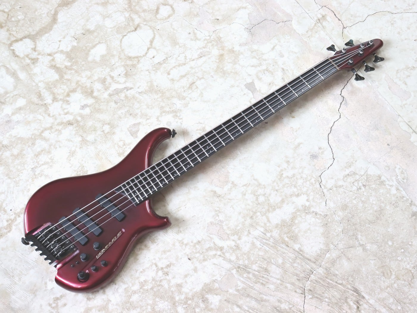 【中古】TUNE SOMNUS Zi-5 5弦エレキベース